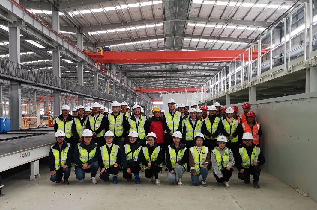 長智公司裝配式預(yù)制件生產(chǎn)基地試生產(chǎn)成功3.jpg 長智公司裝配式預(yù)制件生產(chǎn)基地試生產(chǎn)成功3.jpg